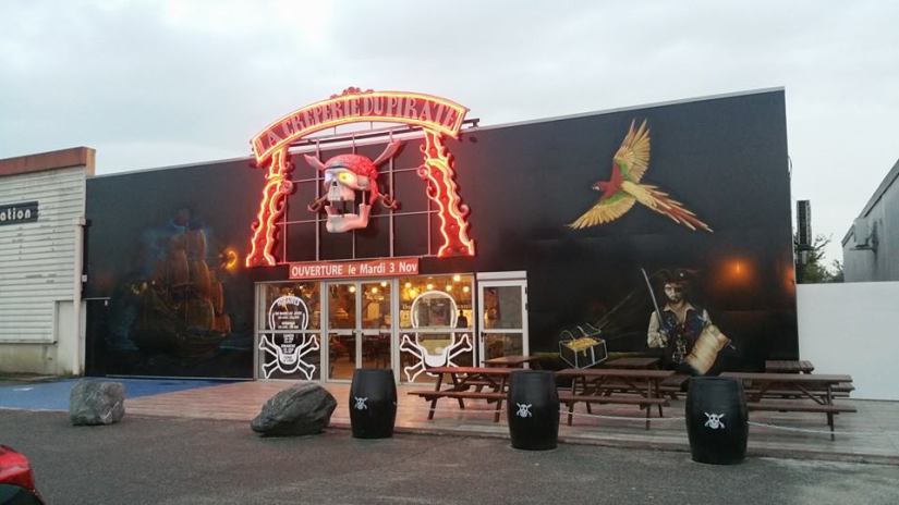 Decors pour un restaurant familial sur le thme de la piraterie, Lescar2015
