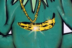 détail visage Jean Michel Basquiat (alias samo) 4/4m, 2012, Rondetail banane pop art d'Andy Warol (velvet underground), 2/1m, 2010 Rontignontignon