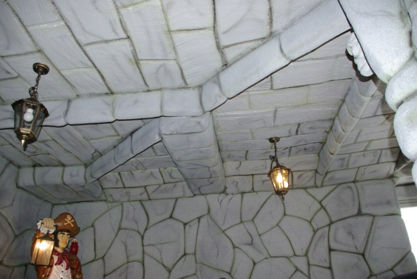 Decors pour un restaurant familial sur le thme de la piraterie, Lescar2015