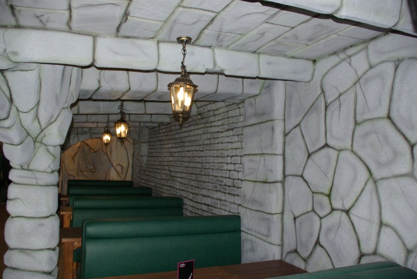 Decors pour un restaurant familial sur le thme de la piraterie, Lescar2015