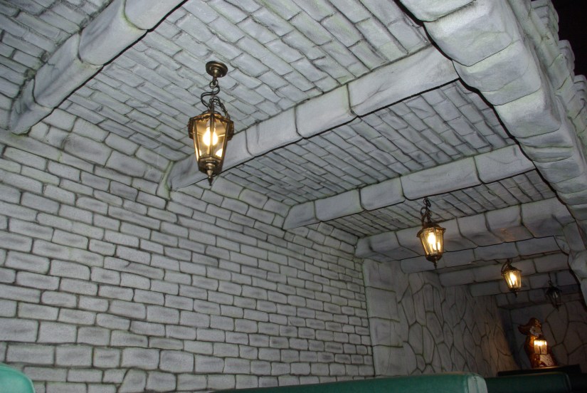 Decors pour un restaurant familial sur le thme de la piraterie, Lescar2015