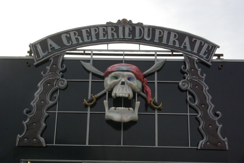 Decors pour un restaurant familial sur le thme de la piraterie, Lescar2015